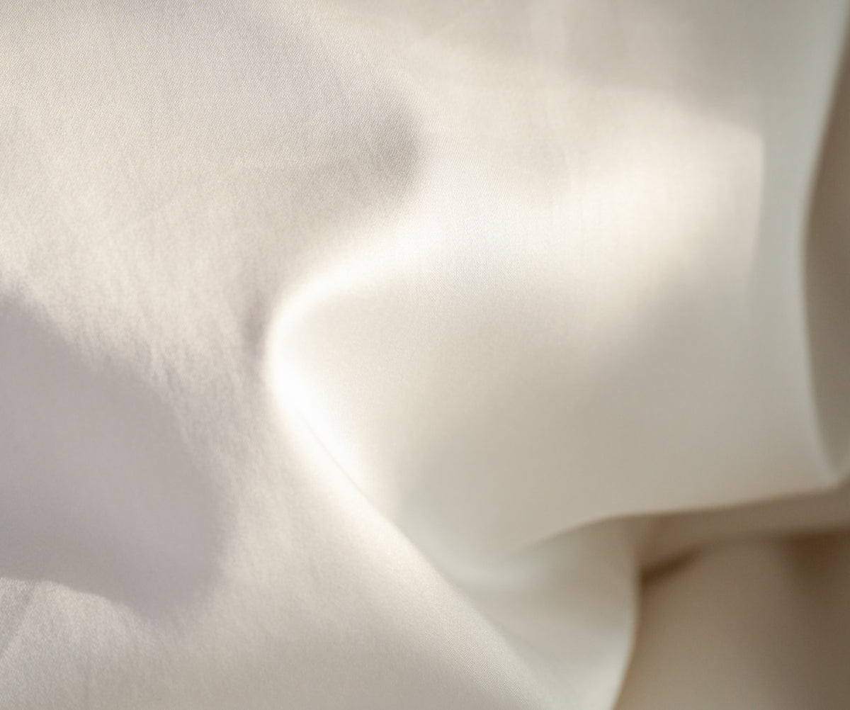 Laiterie Giza 94 Egyptian cotton sateen with a smooth, luminous finish
