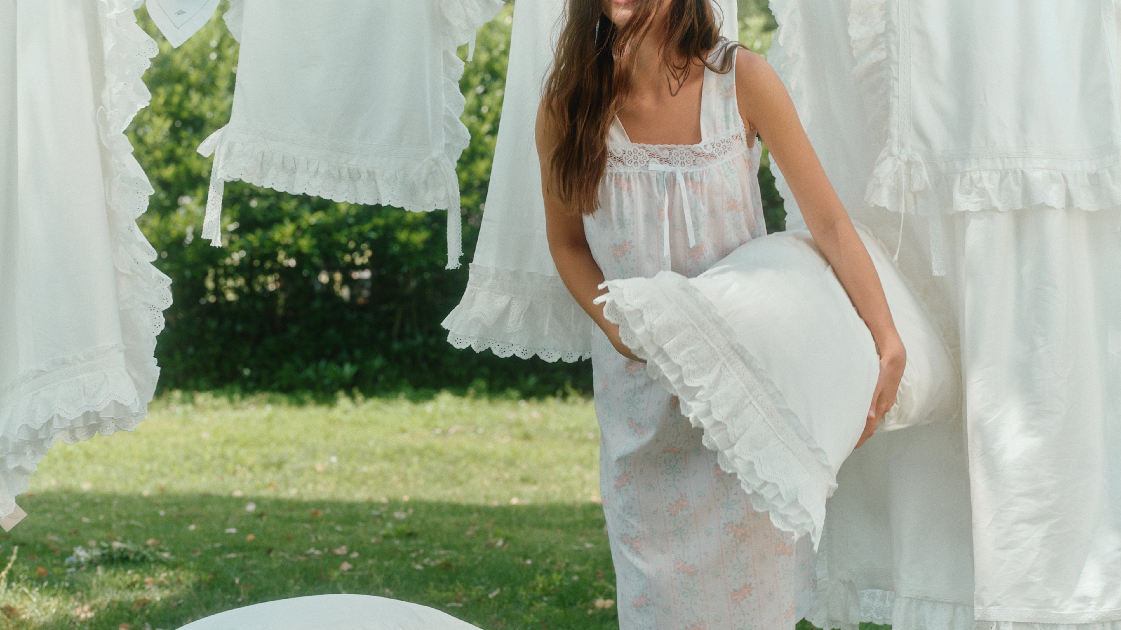 Crème and Chantilly Bedding Set 